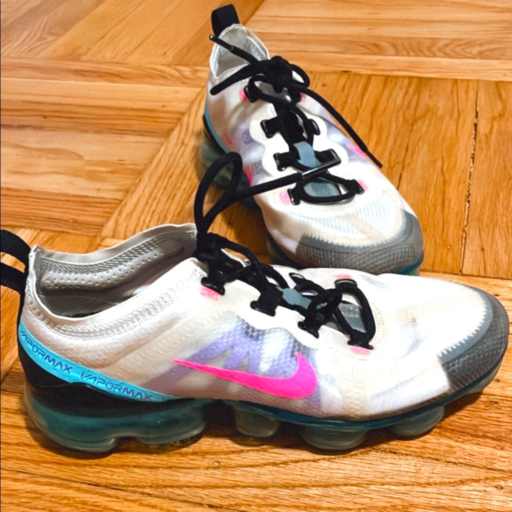 Nike Vapormax White and Pink Sneakers